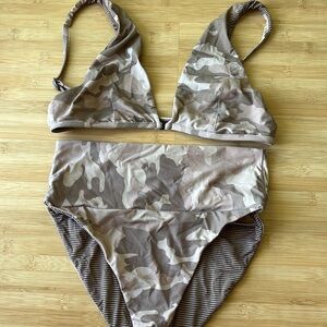 Acacia Dakota Camo Set